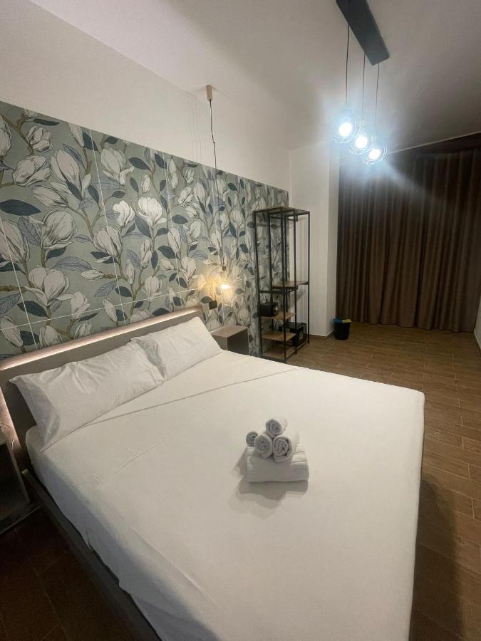 Toledo Aragon Bed & Breakfast เนเปิลส์ ภายนอก รูปภาพ